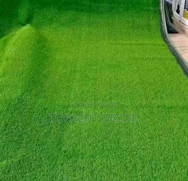 Green All Year Round 10mm Thick Artificial Grass Carpet