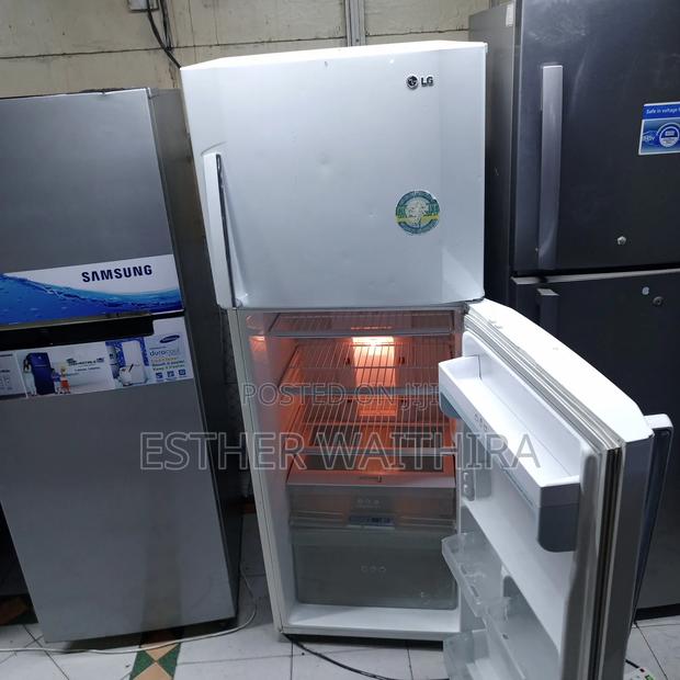 Well Maintained Lg Double Door Fridge - thumbnail 2