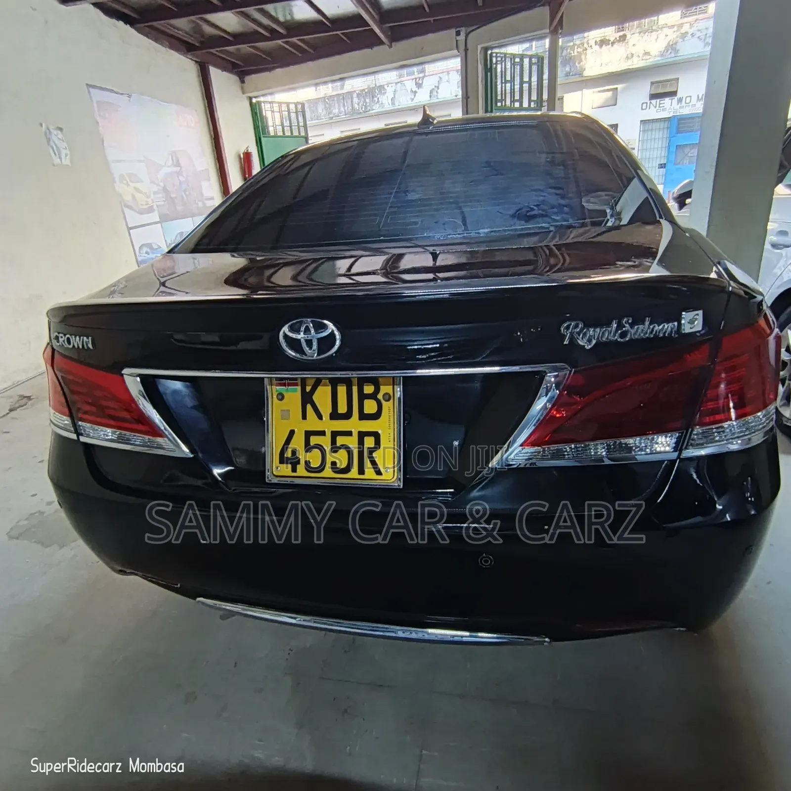 Toyota Crown 2014 Black