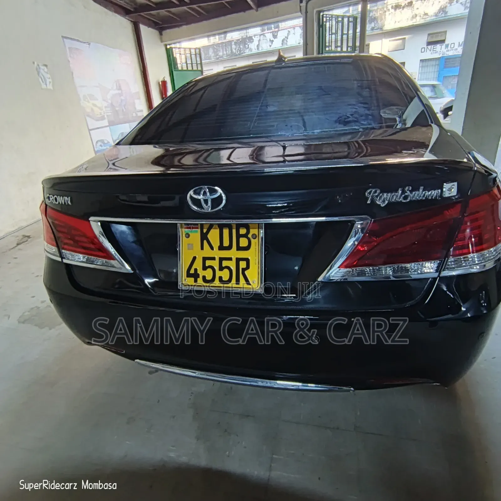 Toyota Crown 2014 Black