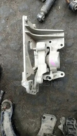 Gear Box Mounting Nissan Serena/Lafesta