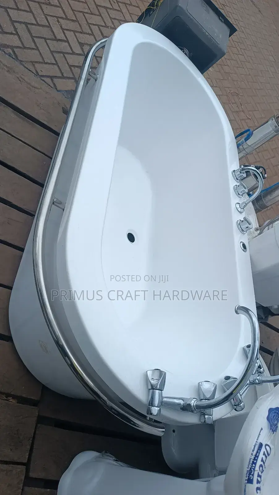 Free Standing Bathtub
