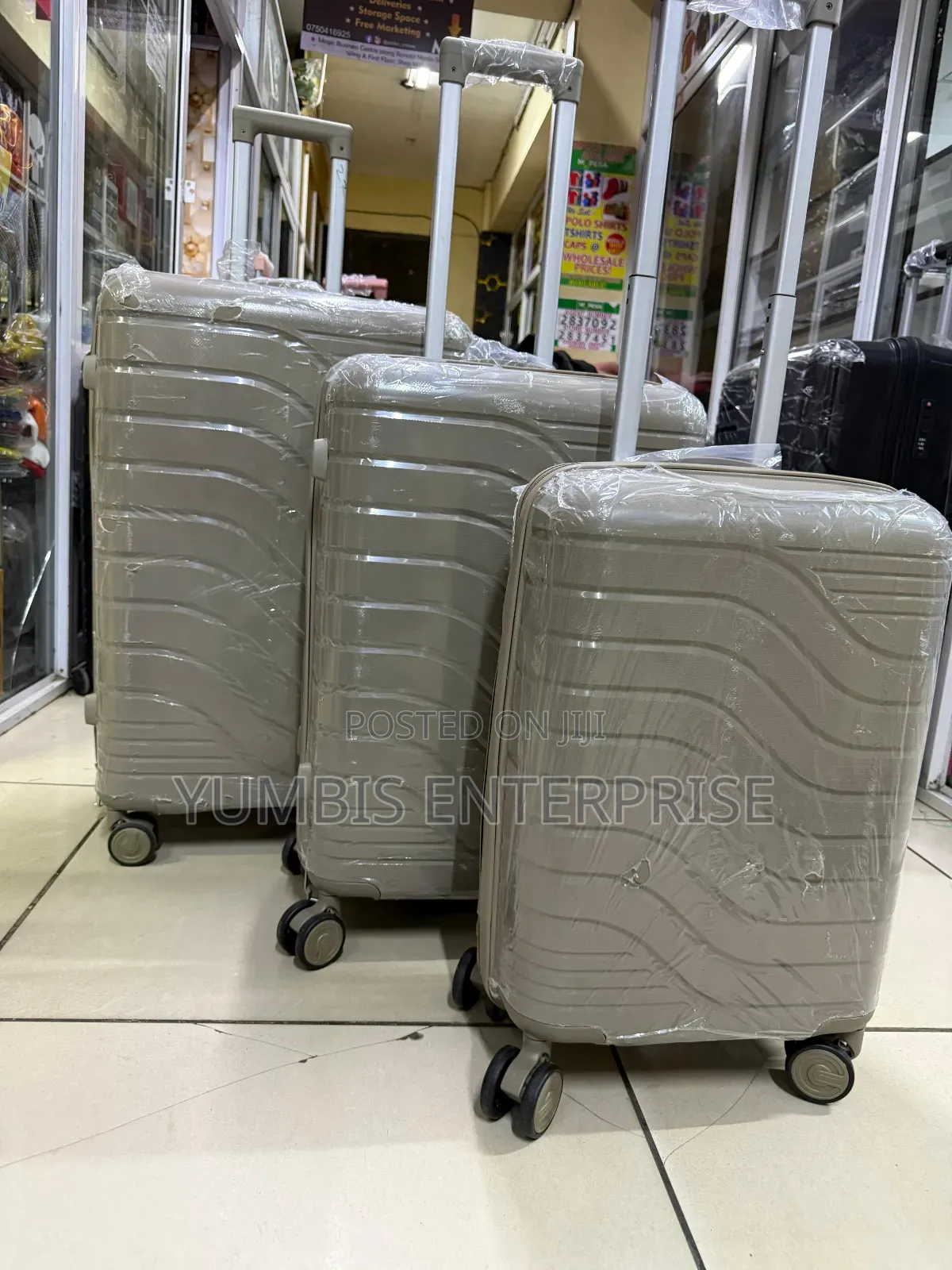 Brown 3 In1 Rubber Unbreakable Suitcase Set at for Size 27(No)4