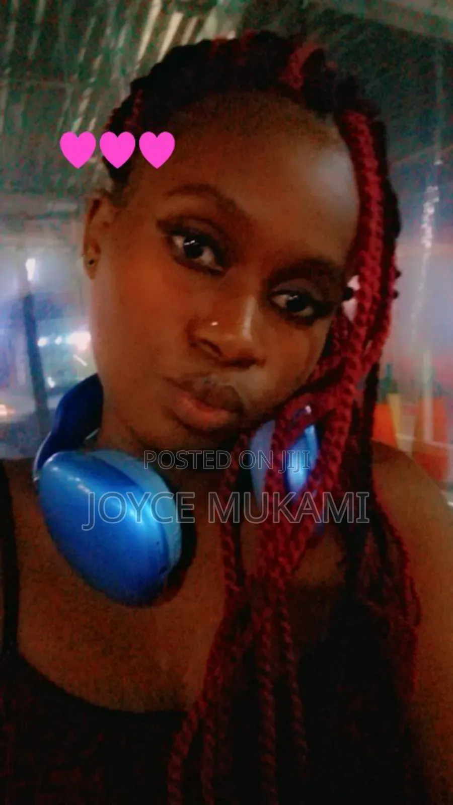 Am Looking for a CV as a Cleaner or Waitress in a Restaurant or Hotel