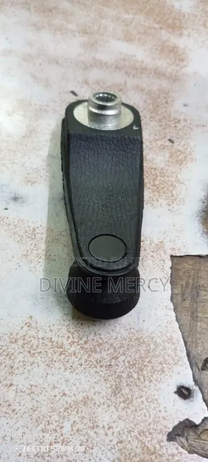 504 Peugoet Winding Handle