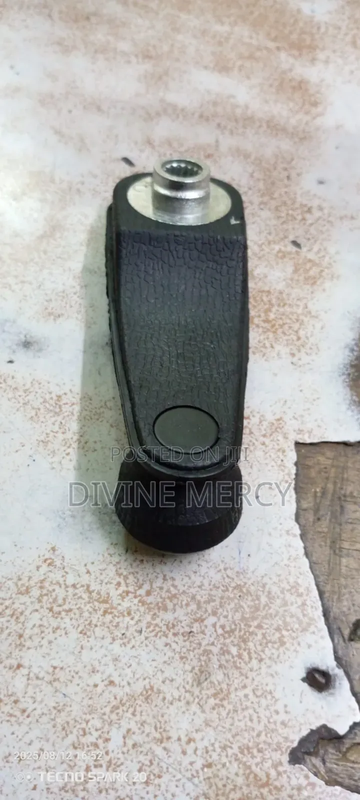 504 Peugoet Winding Handle