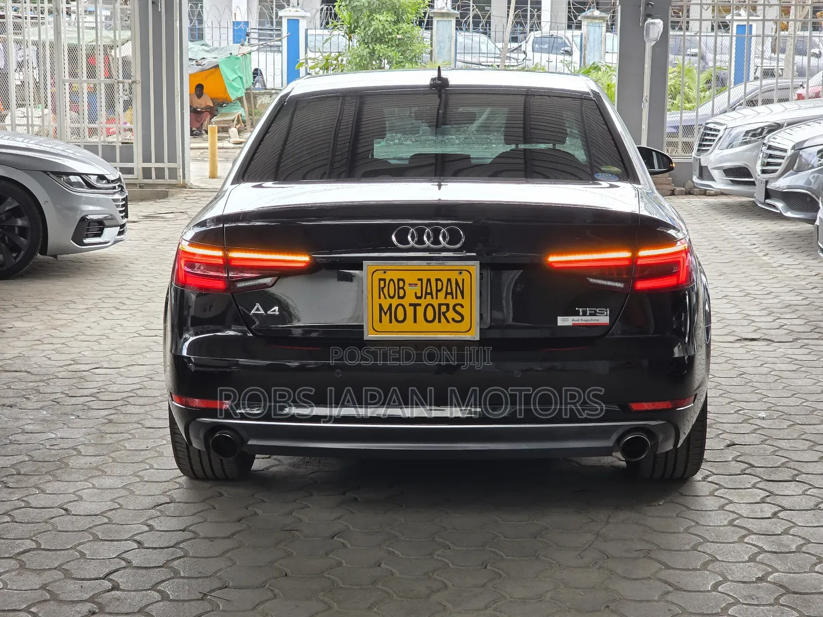 Audi A4 2.0T ultra Premium FWD 2018 Black