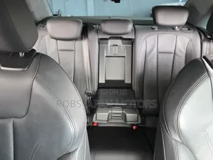 Audi A4 2.0T ultra Premium FWD 2018 Black