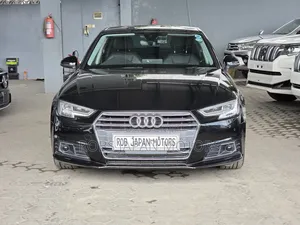 Audi A4 2.0T ultra Premium FWD 2018 Black