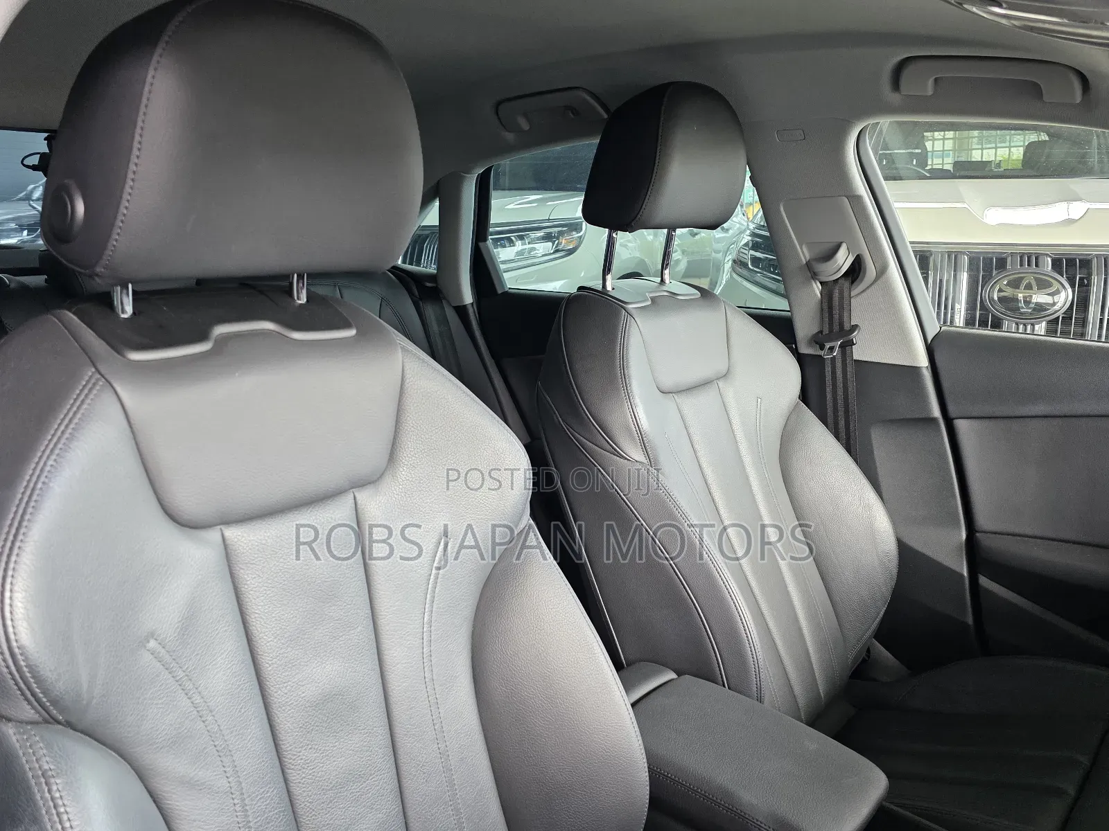 Audi A4 2.0T ultra Premium FWD 2018 Black