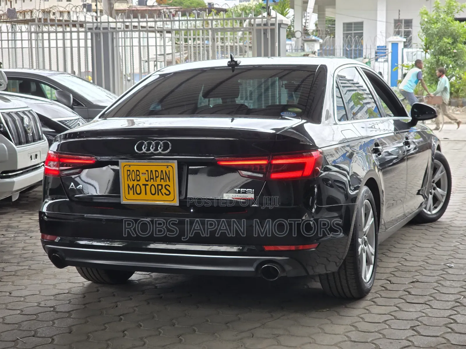 Audi A4 2.0T ultra Premium FWD 2018 Black
