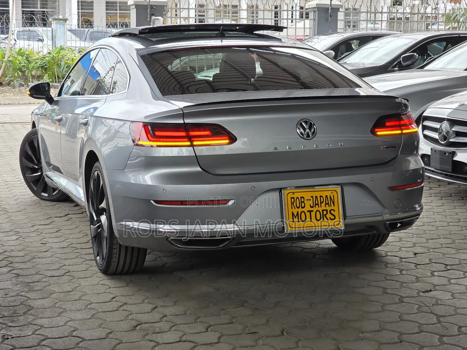 Volkswagen Arteon 2.0T SE R-Line w/20 AWD 4MOTION 2019 Gray