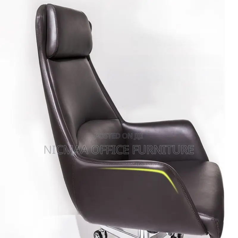 Black Executive Leather Seat