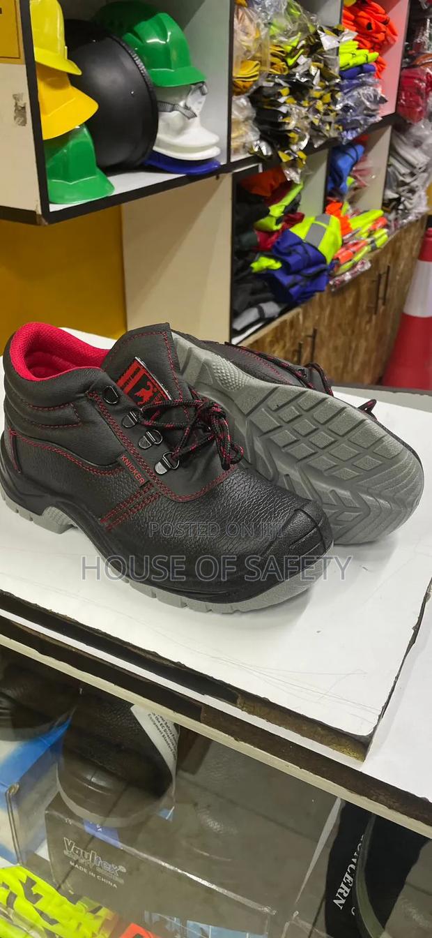 Knickers Safety Boots - main view