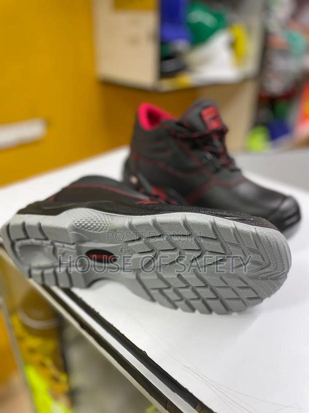 Knickers Safety Boot - main view