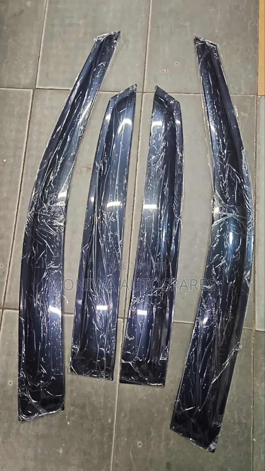 Windbreakers Toyota Harrier 240/330