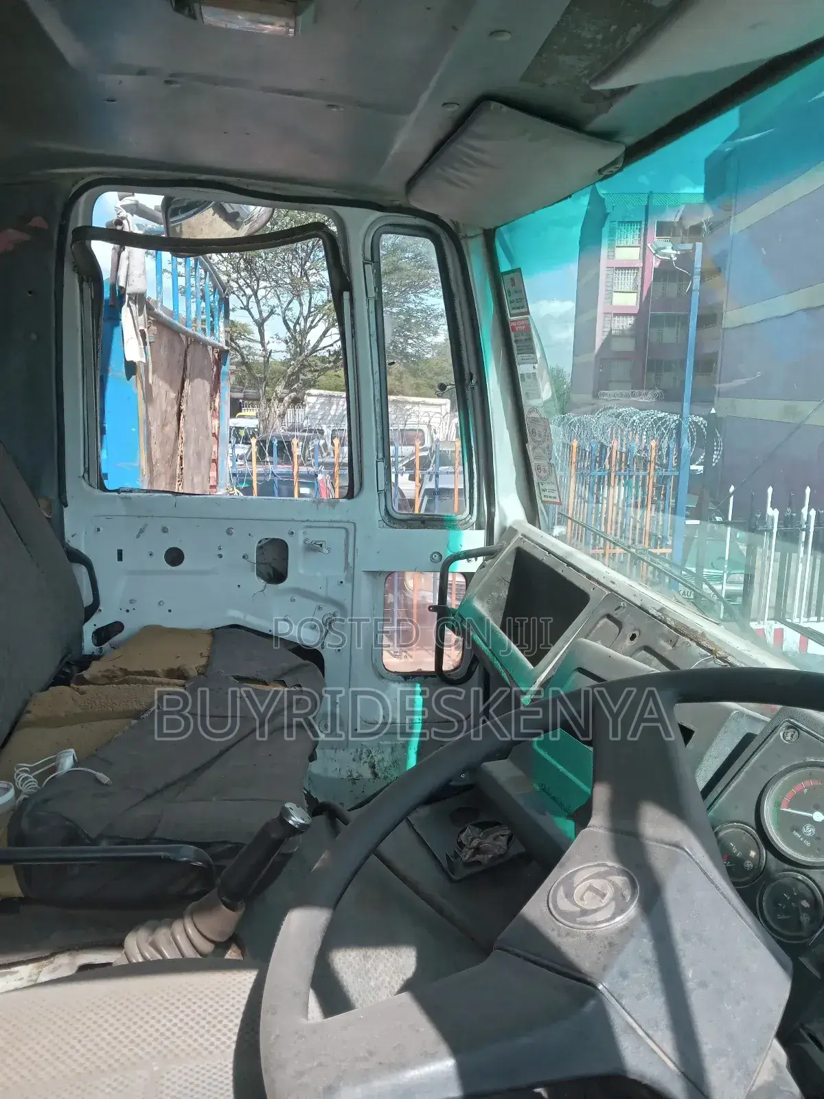 Ashok Leyland 2516