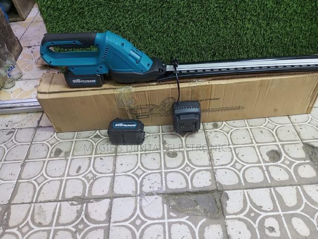 Highly Recommend 198v Makita Cordless Hedge Trimmer