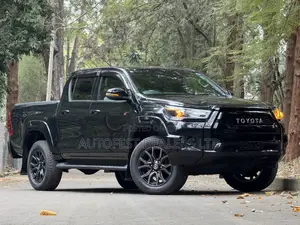 Toyota Hilux 2020 Black