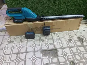 Commercial Standard 198v Makita Cordless Hedge Trimmer