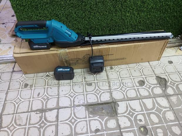 Super Excellent 198v Makita Cordless Hedge Trimmer