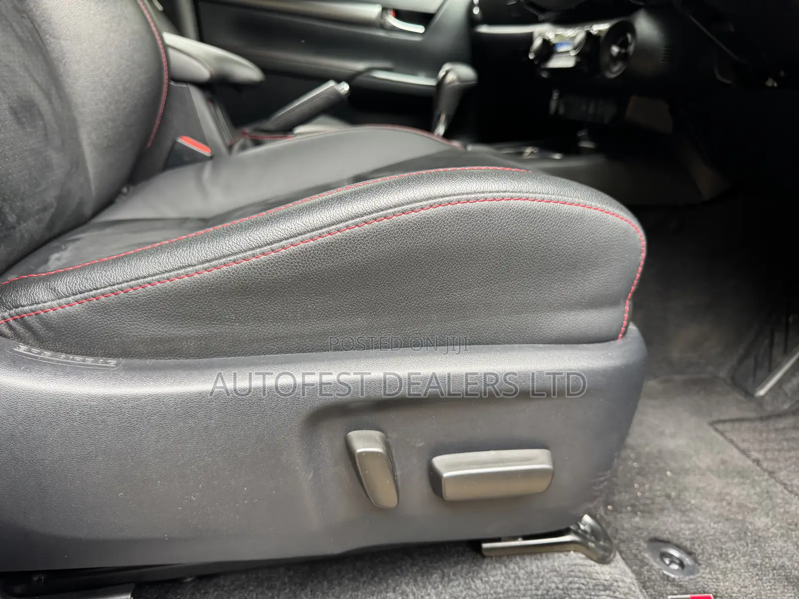 Toyota Hilux 2020 Black