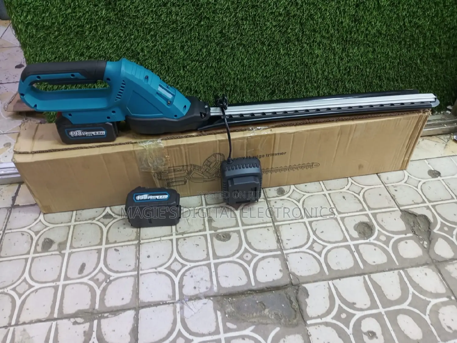 Top Guarantee 198v Makita Cordless Hedge Trimmer