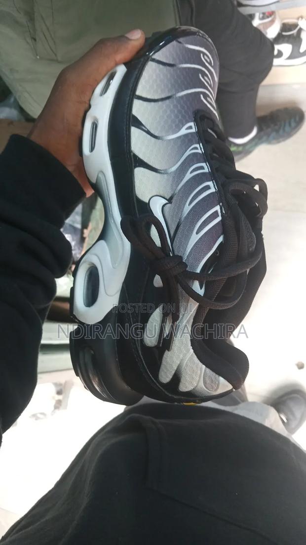 Nike Tn Sneaker Black and White - thumbnail 2