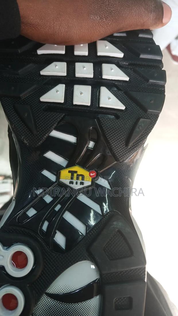 Nike Tn Sneaker Black and White - thumbnail 3