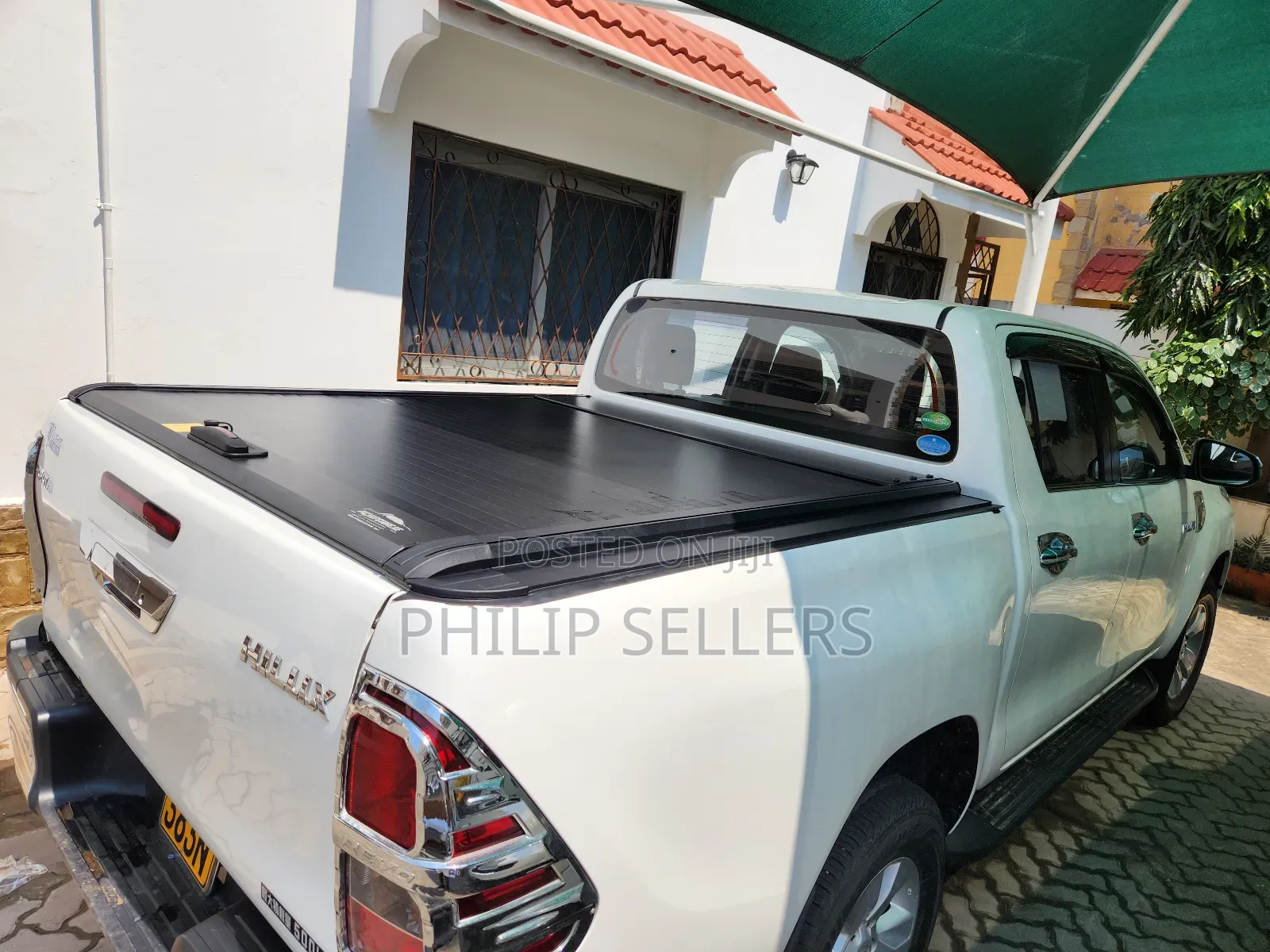 Tonneau Cover Is Made of High-Quality Aluminum Alloy