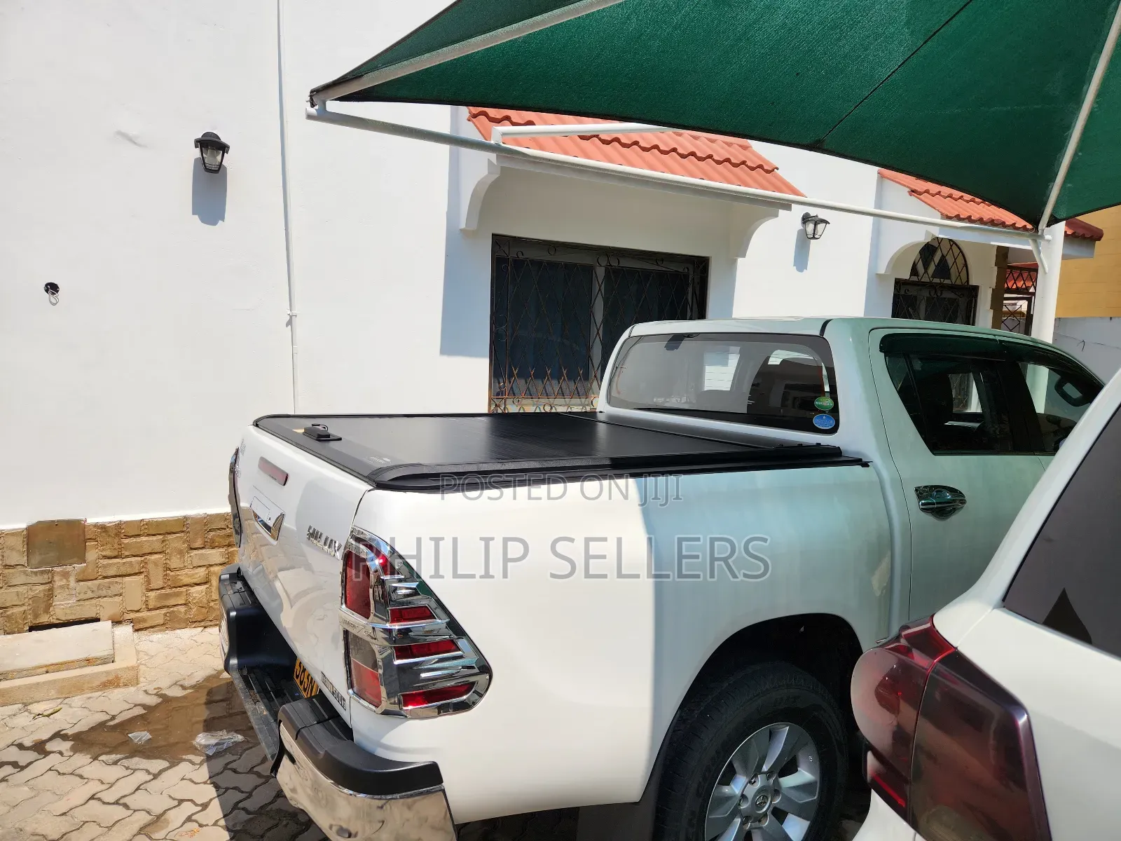 Cover Aluminum Alloy for Toyota Hilux Revo/TRD/Adventure 2016-2020