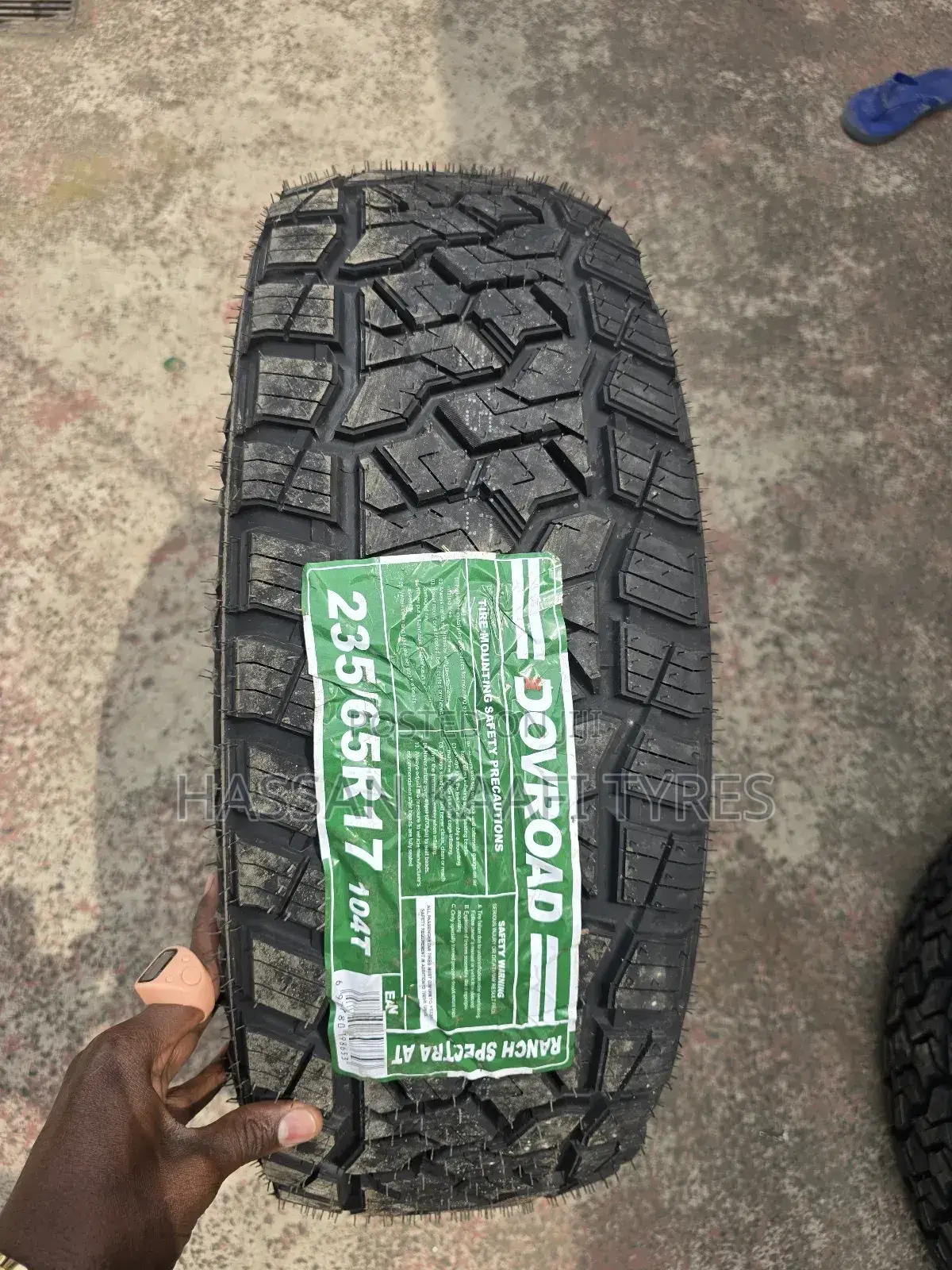 235/65r17 Dovroad a/T