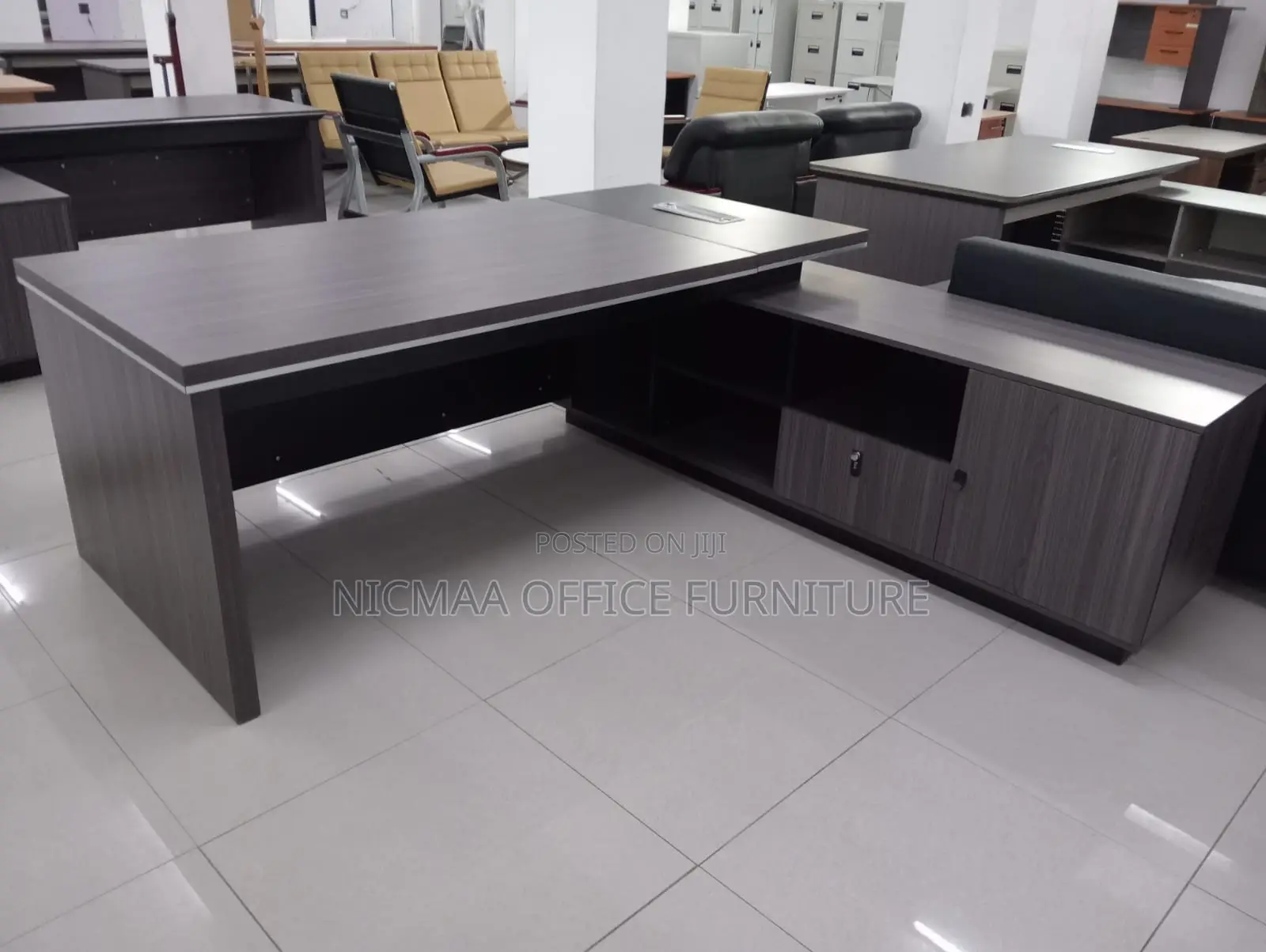 1.8m Advanced L-Shaped Desk