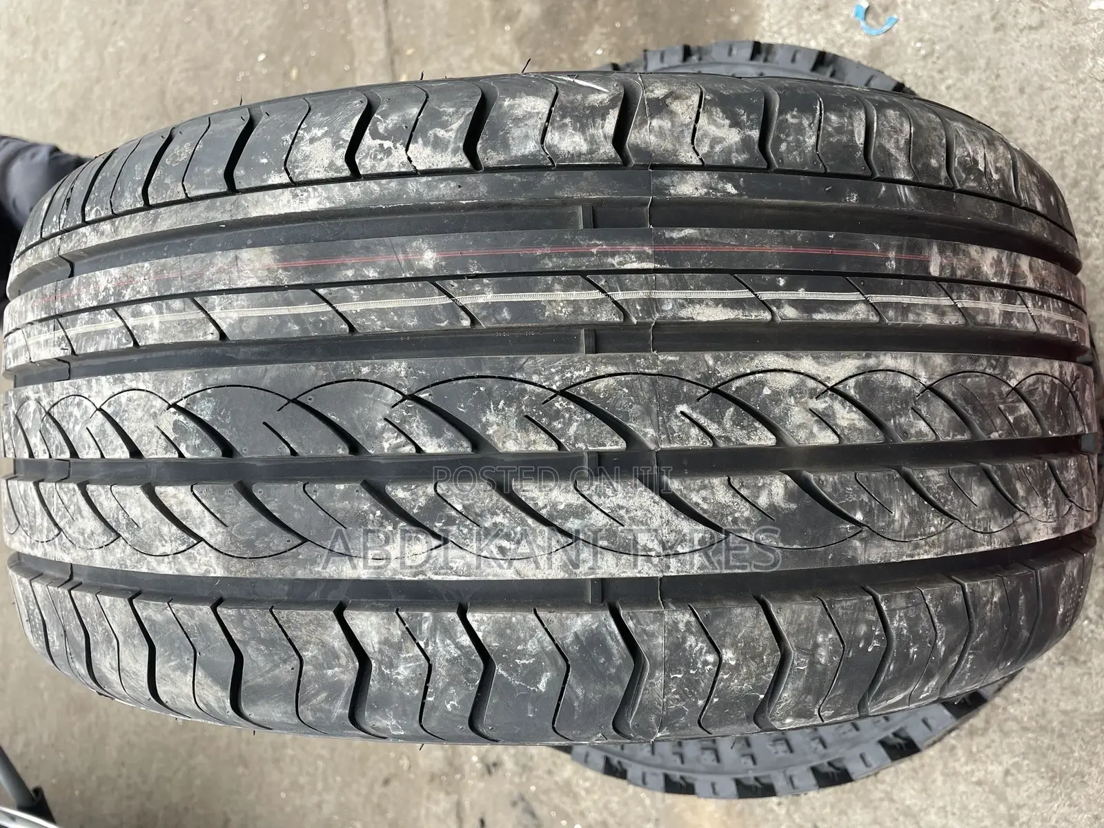 275/40r19 Centara