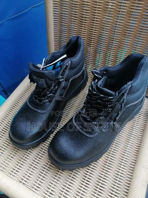 Vaultex Safety Boots - main view