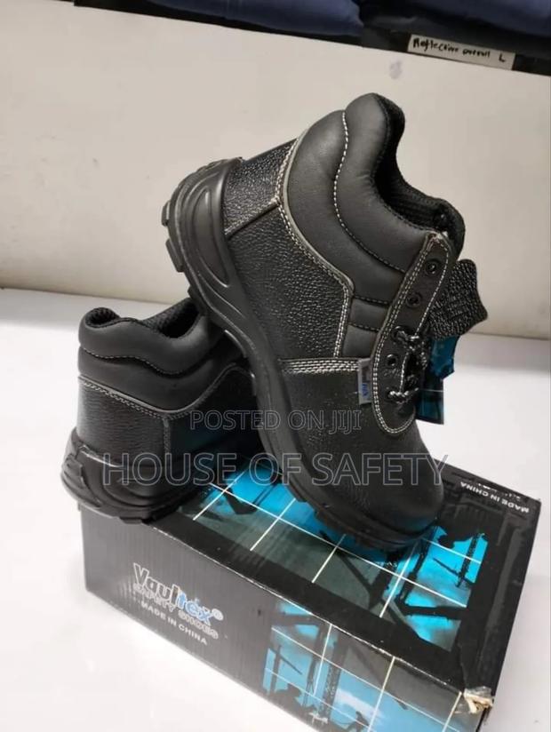 Vaultex Industrial Safety Boots - thumbnail 3