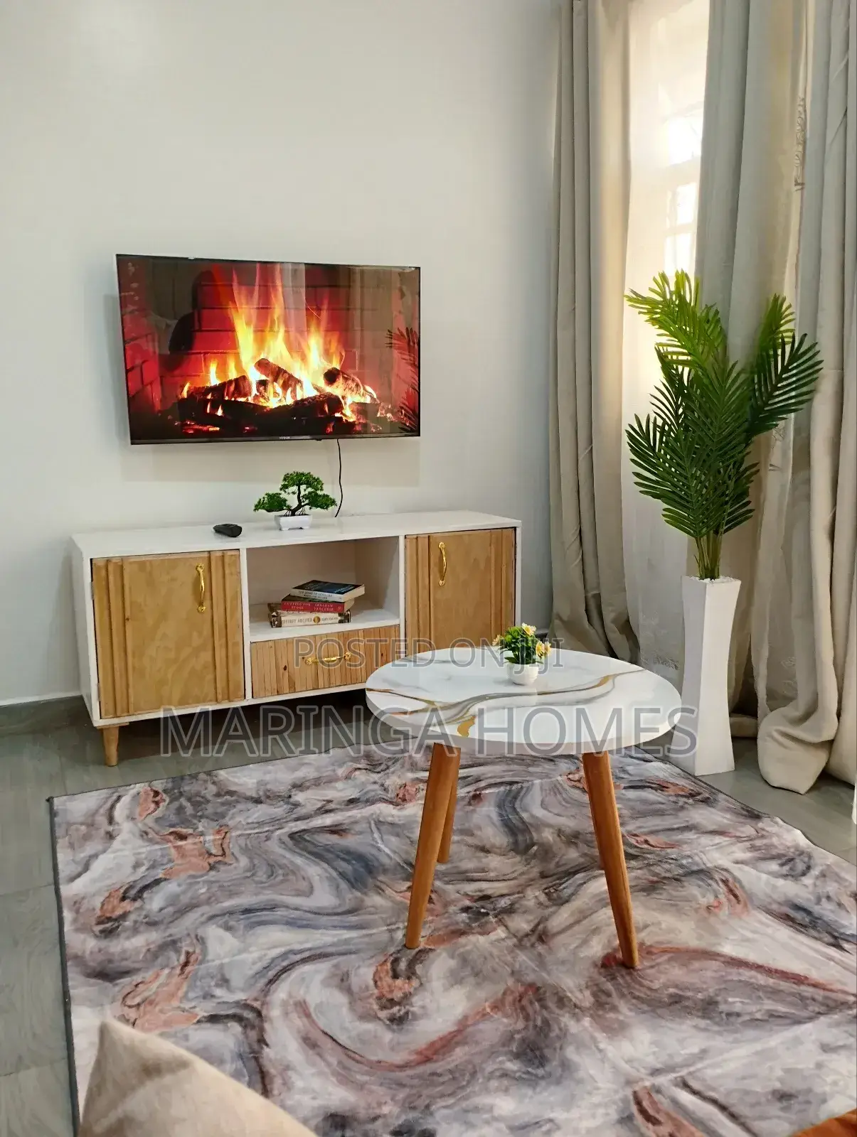 Modern Furnished Studio Airbnb in Ruaka