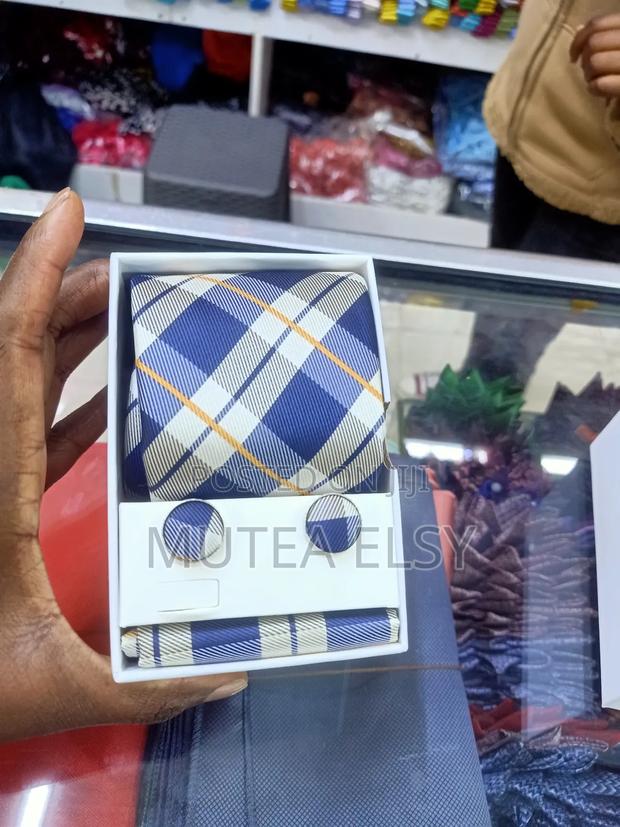 Blue Off White Executive Tie Sets - thumbnail 2