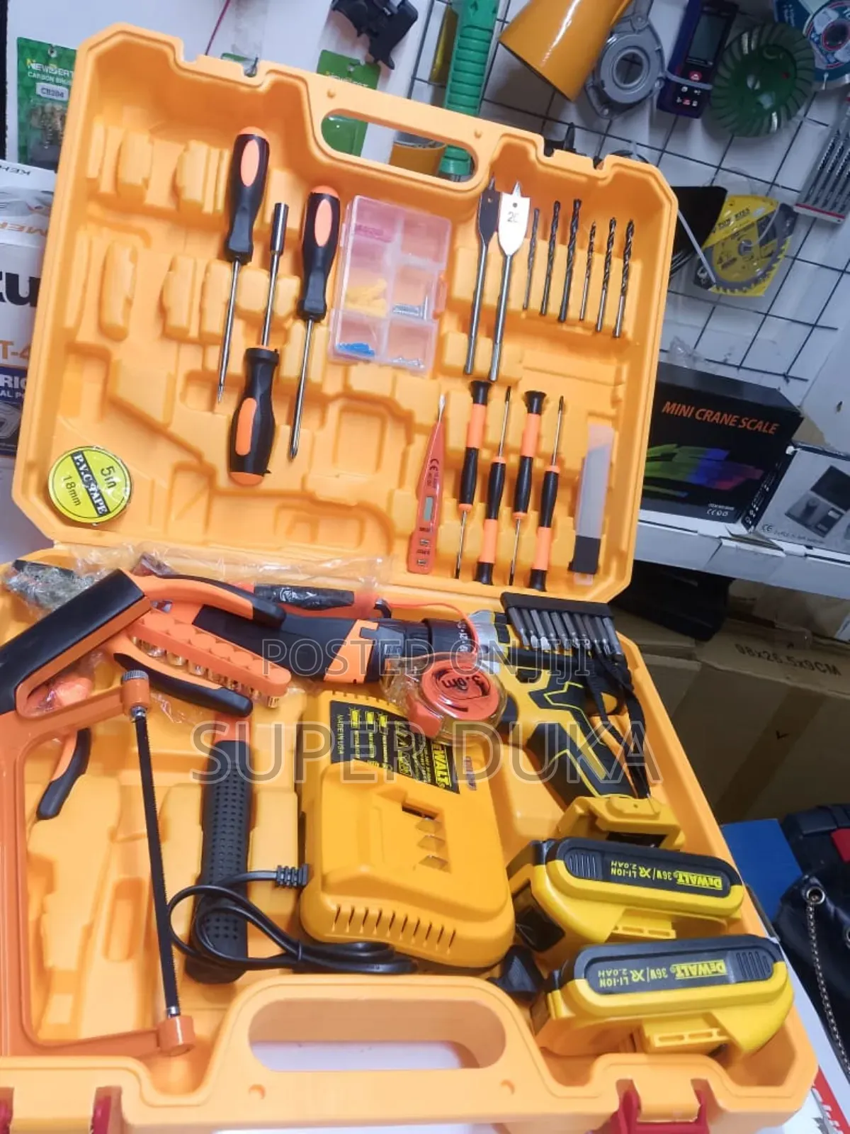 Dewalt Cordless Drill 
48v
Metallic Chuck.