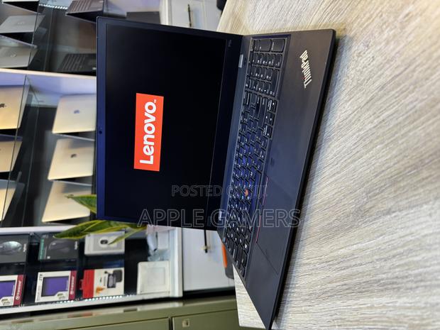 Laptop Lenovo Thinkpad P15s 32GB Intel Core I7 SSD 512GB