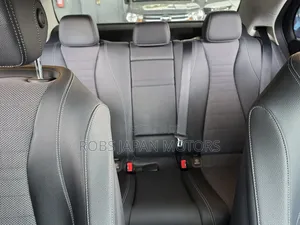 Mercedes-Benz E200 2018 Ivory