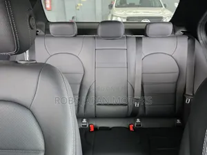Mercedes-Benz C200 2018 Ivory