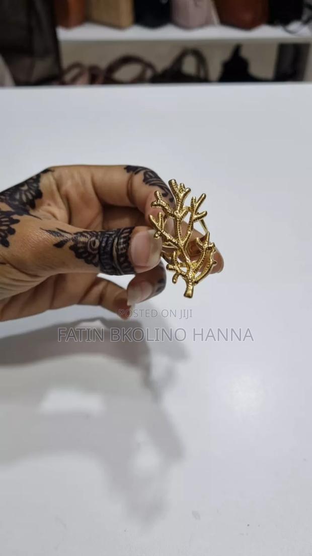 Unique Ladys Ring Doesn't Fade - thumbnail 2