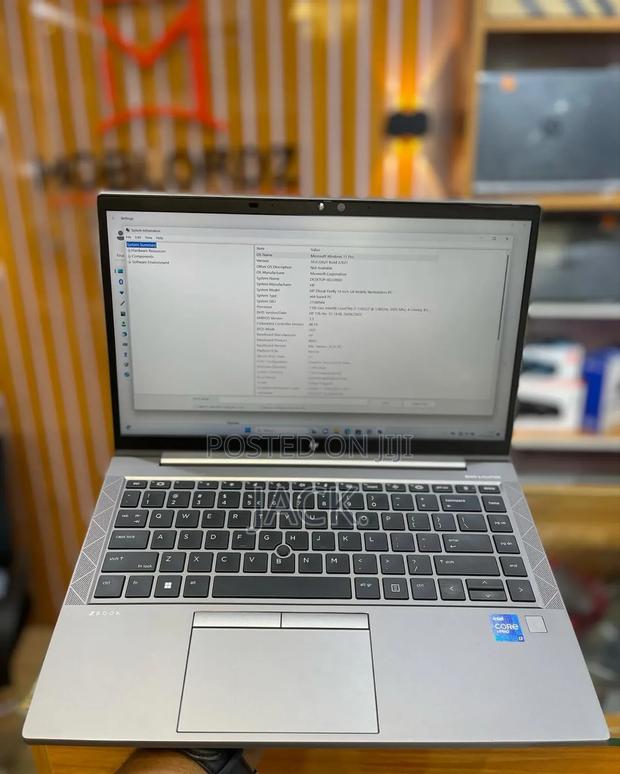 Laptop HP ZBook Firefly G8 32GB Intel Core I7 SSD 512GB