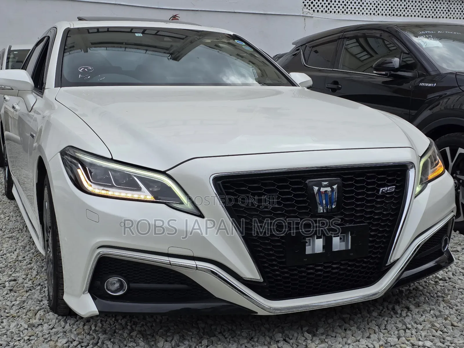 Toyota Crown 2019 Pearl