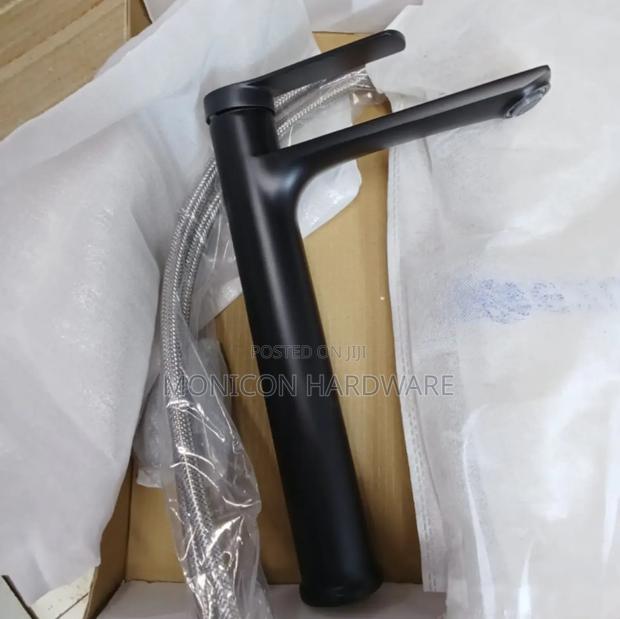 Black Basin Mixer