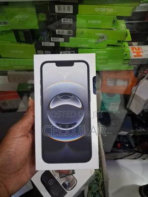 New Apple iPhone 16e 128 GB Black - main view