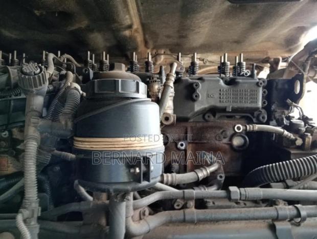 Mercedes Benz |
Actros 2545 No Engine - thumbnail 4