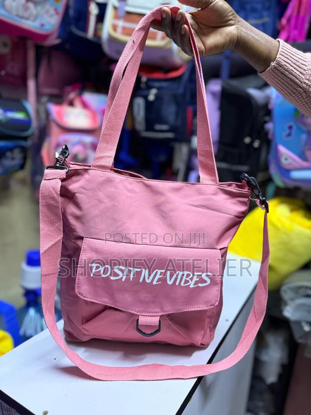 New Arrivals Trendy Stylish Shoulder Tote Bags for Everyday Use