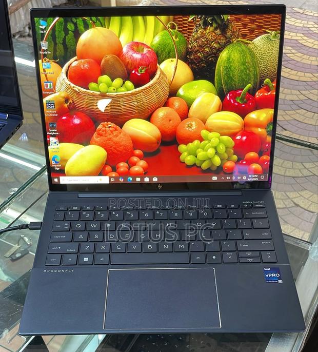 Laptop HP Dragonfly G3 16GB Intel Core I7 SSD 512GB - main view